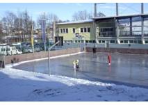Eislaufplatz im Freizeitzentrum Axams (c) Freizeitzentrum Axams Eislaufplatz im Freizeitzentrum Axams