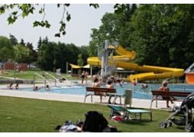Freibad Bad Hall, copyright: Stadtamt Bad Hall, H.P. Holnsteiner Freibad in Bad Hall
