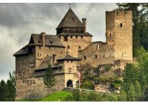 Burg Finstergrün, copyright: Evangelische Kirchen Burg Finstergrün