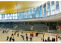 Eislaufen in der Olympiaworld in Innsbruck (c) Olympiaworld Innsbruck Eislaufen in der Olympiaworld in Innsbruck