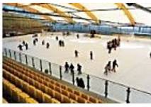 Eislaufen in der Eisarena Kundl (c) Tourismusverband Kundl Eislaufen in der Eisarena Kundl