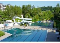 Parkbad im Freizeitpark Vöcklabruck, copyright: Kultur und Freizeit GmbH Parkbad im Freizeitpark Vöcklabruck