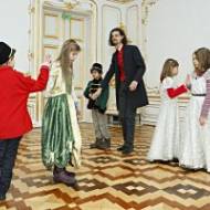 (c) Schloß Schönbrunn Kultur- und Betriebsges.m.b.H. Quadrille tanzen Schönbrunn