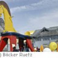 Spielplatz bei der Bäckerei Ruetz in Kematen Spielplatz bei der Bäckerei Ruetz in Kematen