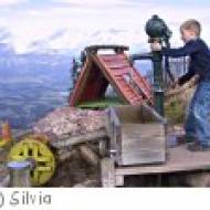 Spielplatz bei der Bergstation der Hahnenkammbahn Kitzbühel Spielplatz bei der Bergstation der Hahnenkammbahn Kitzbühel