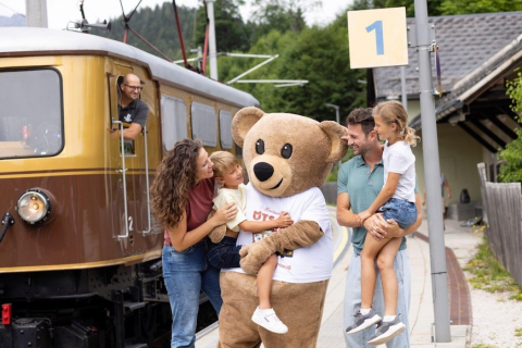 (c) NÖ Bahnen Ötscherbär-Famiienzug Mariazellerbahn