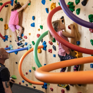 (c) LittleWall Bouldering littlewall bouldern kinder mamilade ausflugstipps