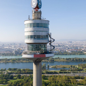 (c) Donauturm Wien donauturm rutsche wien ausflugstipp mamilade, hoechste rutsche europa