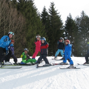 Kinder lieben die Wintersportarena Liebenau