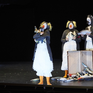 theater asou pinguin fishing mamilade ausflugstipps