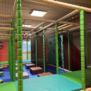 indoorspielplatz kids world ninja parkour mamilade ausflugstipps