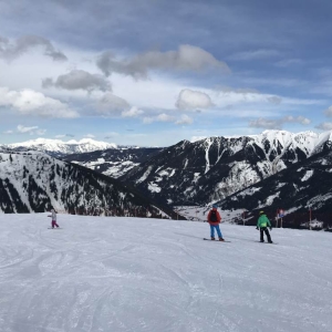 (c) Mamilade Mami Check Riesneralm