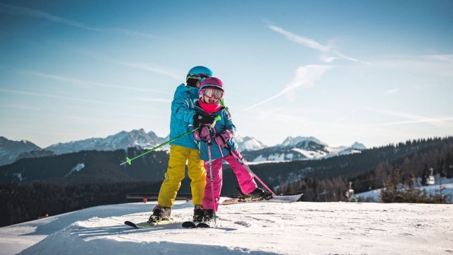 Skispaß für die ganze Familie: Steinplatte Waidring