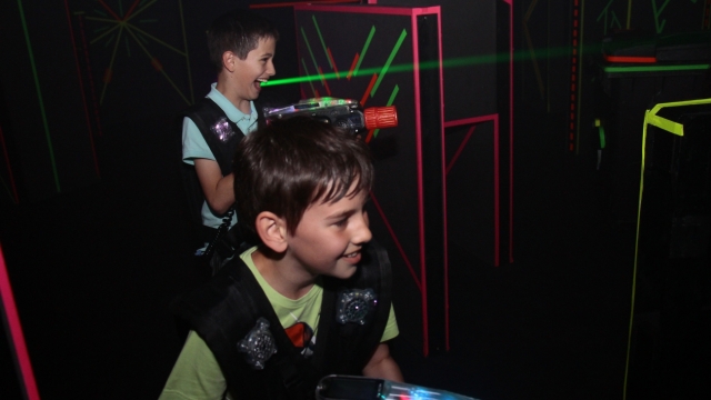 (c) Funworld Hard Lasertag in der Funworld Hard ausflugstipp mamilade