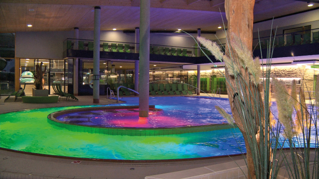 (c) Naturparkregion Reutte alpen therme ehrenberg reutte familien ausflugstipp mamilade