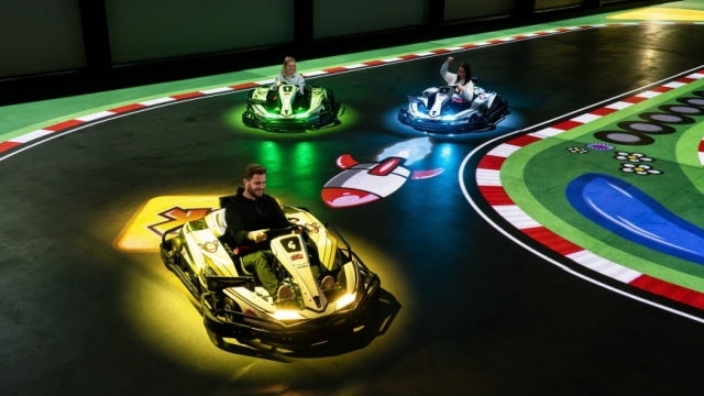 BATTLEKART - FAHRT IN REALEN ELEKTRO-KARTS IN VIRTUELLEN WELTEN