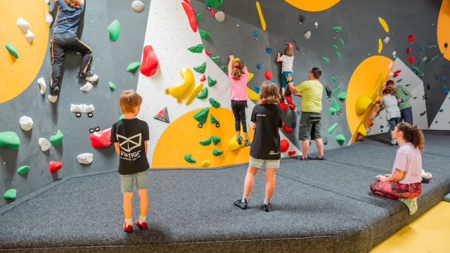 (c) boulderbar boulderbar wiener hauptbahnhof ausflugstipp mamilade, kletterhalle wien